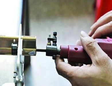 小金24小时上门开锁公司